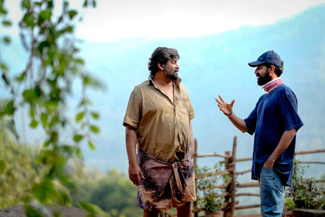 Behind the Scenes: Manu Antony Thanks Joju George for 'Aja: Sundari'.webp Behind the Scenes: Manu Antony Thanks Joju George for 'Aja: Sundari'.webp