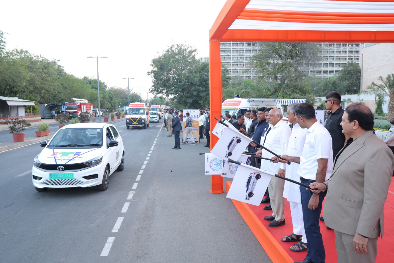 Electric Vehicle Skills: Gujarat ITI Students Get Hands-on Experience.webp Electric Vehicle Skills: Gujarat ITI Students Get Hands-on Experience.webp