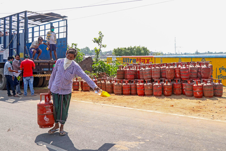 Bihar Government Tightens Vigil on LPG Black Market