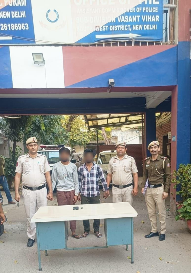 Quick Response: Police Capture Robbers After Delhi Incident.webp
