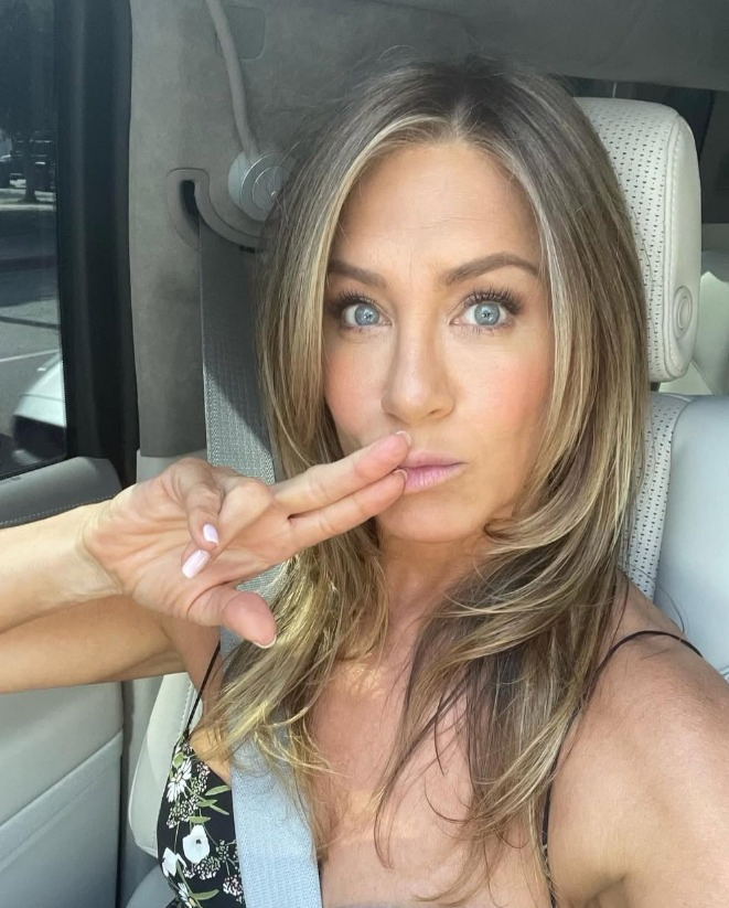 Jennifer Aniston on Maintaining Health and Wellness in Later Years.webp