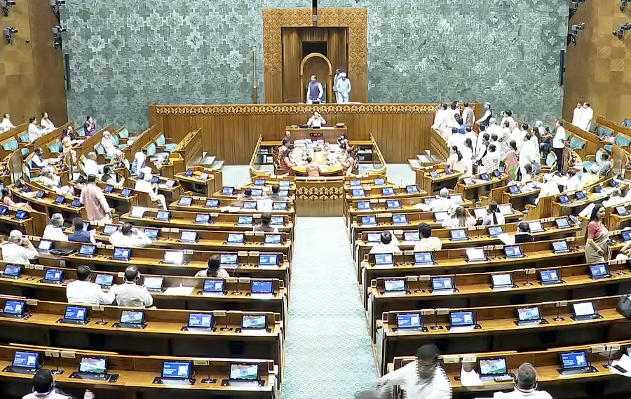 Parliament Disrupted: Opposition Protests and House Adjournment.webp