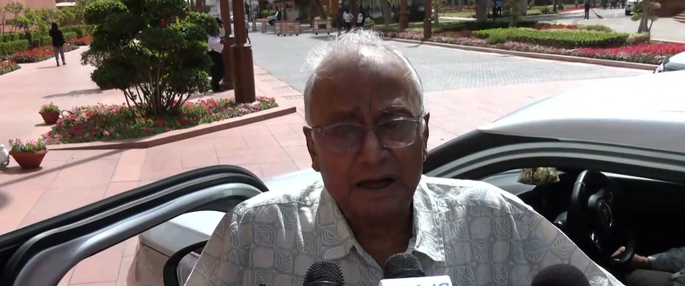 MPs Sign Notice Seeking CEC Removal – Lawful Process Underway.webp