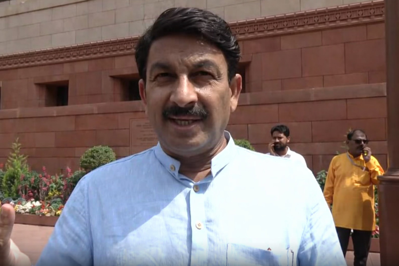 India's LPG Supply: Government Claims Sufficiency Amidst Concerns