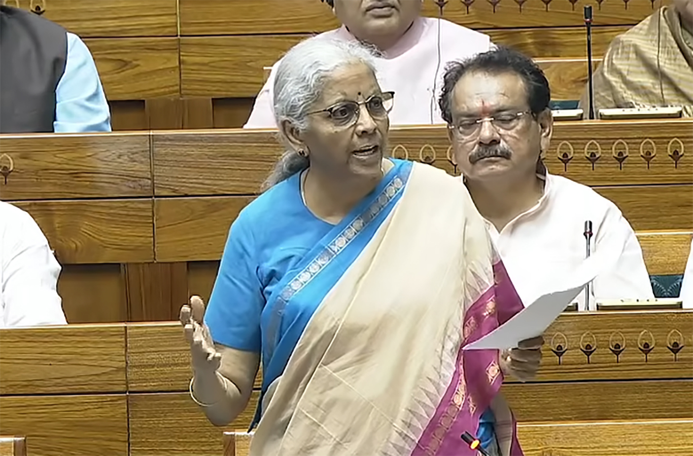 India Increases Fertilizer Subsidies to Support Farm Output.webp