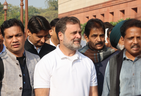 Congress Faces Criticism Over Leadership and Internal Disputes.webp