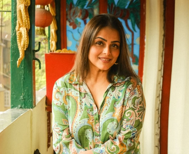 Actress Visits Chinese Temple in Mumbai, Shares New Year Greetings.webp Actress Visits Chinese Temple in Mumbai, Shares New Year Greetings.webp