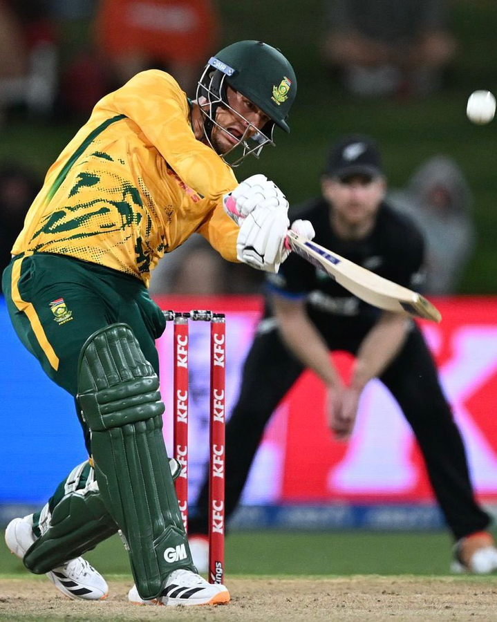 Esterhuizen Leads South Africa to Victory Over New Zealand.webp Esterhuizen Leads South Africa to Victory Over New Zealand.webp