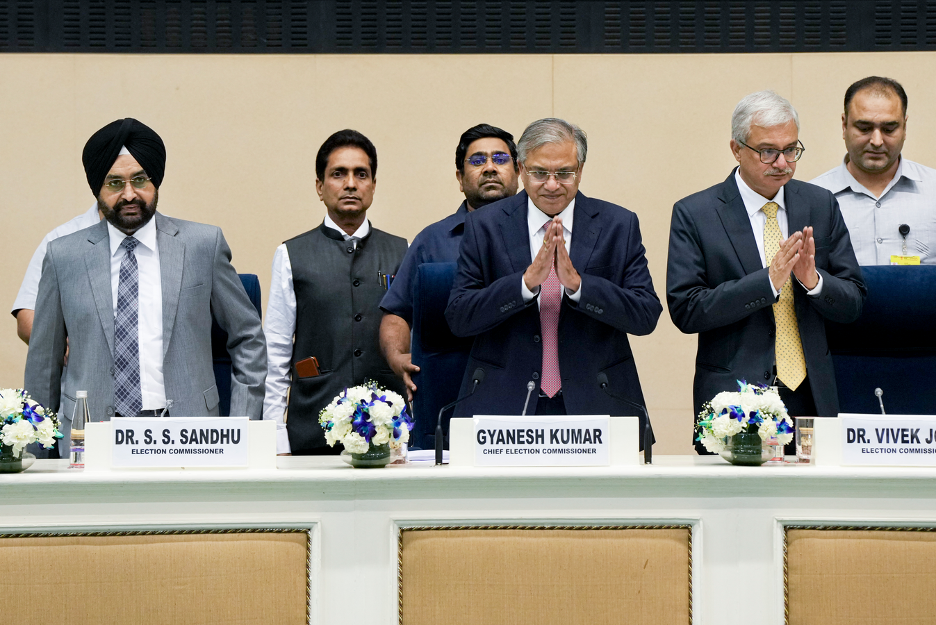 Diverse Polling Locations Highlight India's Electoral Process.webp