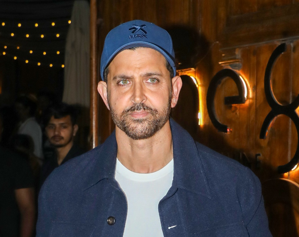 Hrithik Roshan: Why Actors Shouldn't Do Their Own Stunts.webp