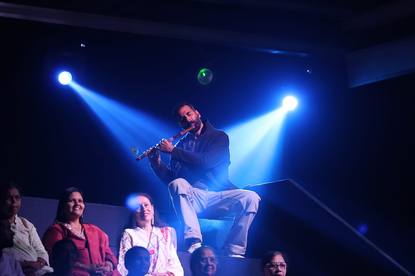 Akshay Kumar Remembers Father's Passion for His Films.webp