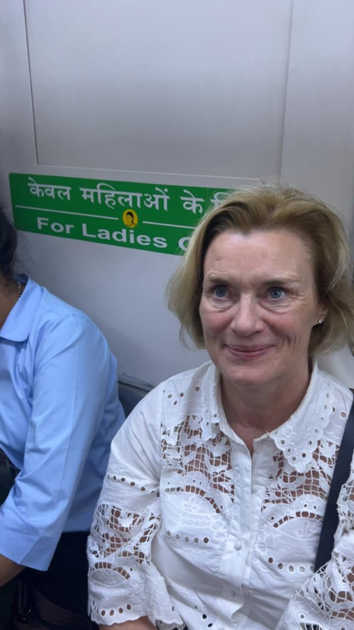 Delhi Metro Experience: A Foreign Dignitary's Visit.webp Delhi Metro Experience: A Foreign Dignitary's Visit.webp