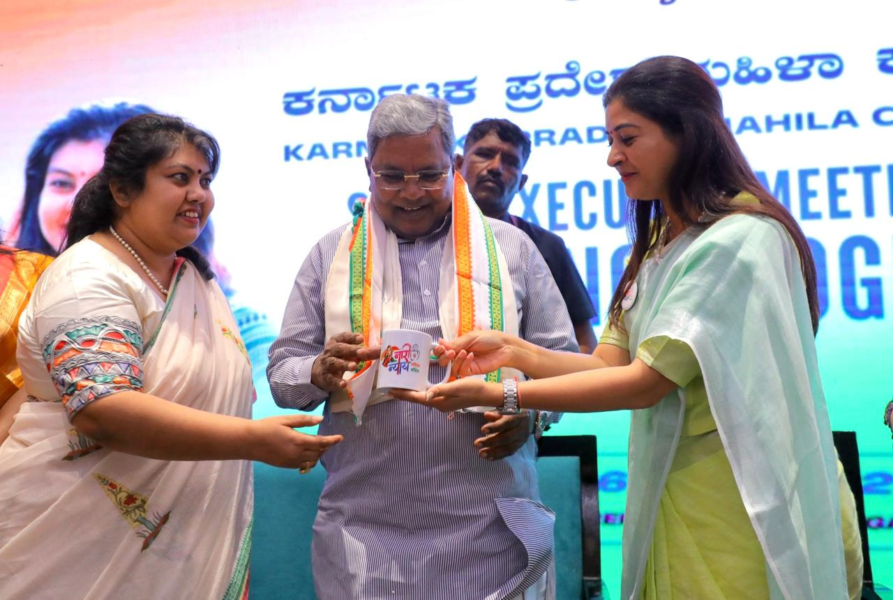 CM Siddaramaiah Urges Women's Participation in By-Poll Campaign.webp CM Siddaramaiah Urges Women's Participation in By-Poll Campaign.webp