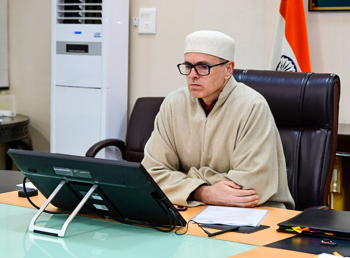 Fuel & Essential Goods Stocked: J&K Chief Minister Holds Meeting.webp