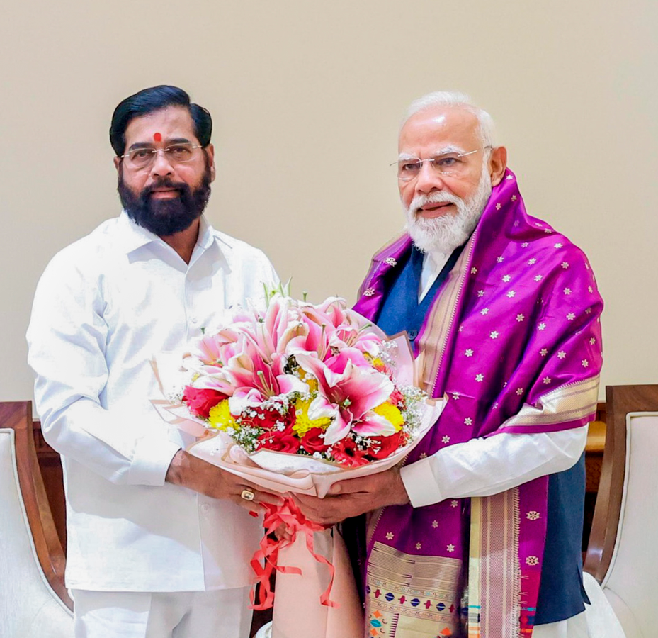 Maharashtra Dy CM Discusses State Matters with Modi.webp