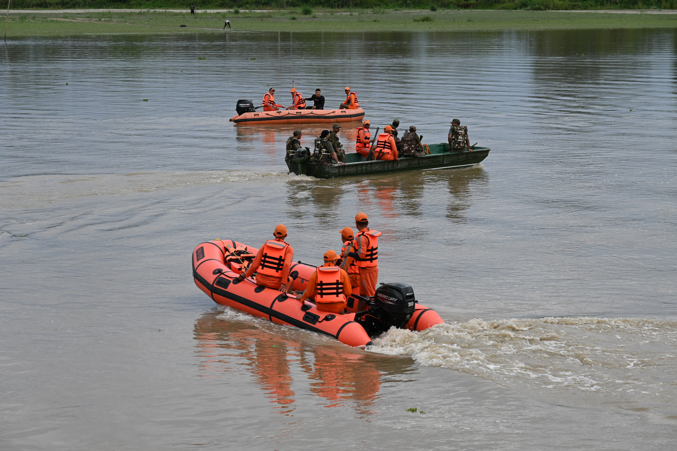 Flood Response Coordination: Army and NDRF Conduct Joint Exercise.webp