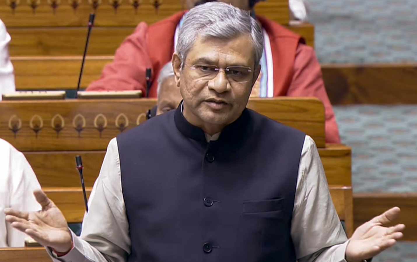 Railways Electrification Boosts Financial Performance.webp