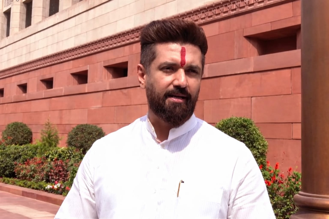 Political Divide on Women's Reservation Act – Promises vs. Action.webp