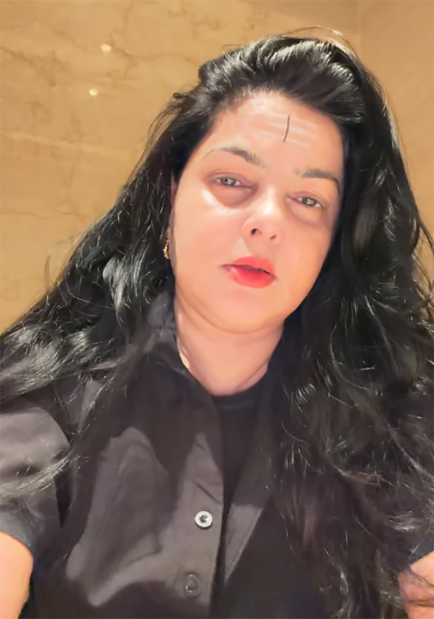 Mamta Kulkarni Recalls SRK, Salman's Dance Shift in 'Karan Arjun'.webp