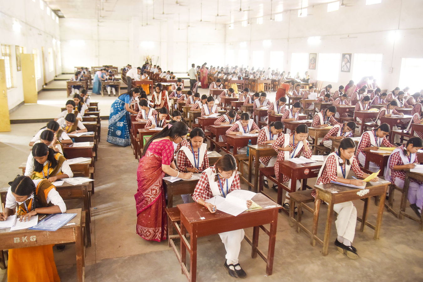Government Offers Multiple Exam Opportunities for Karnataka Students.webp