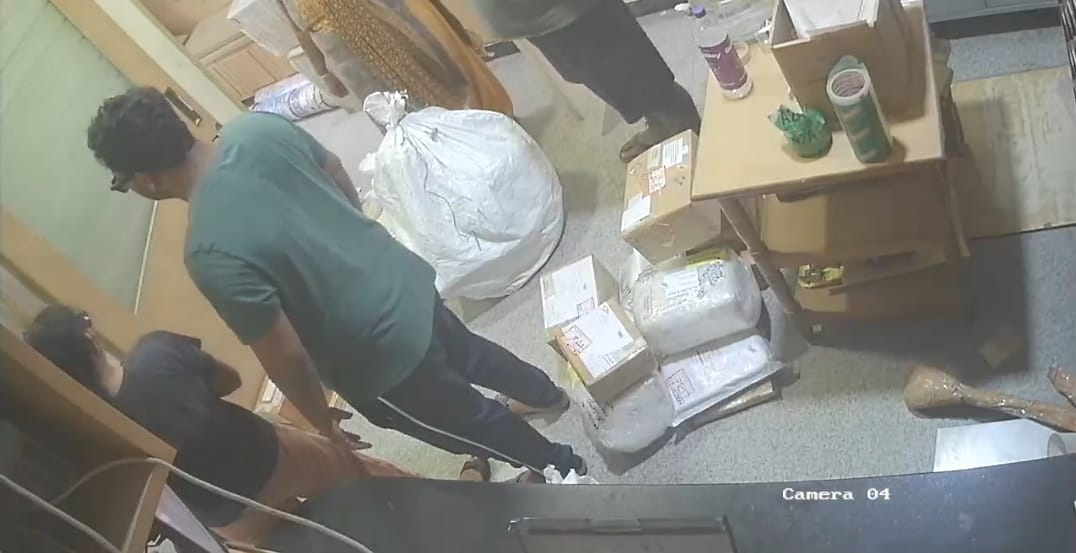 Bengaluru Family's 'Human Parcel' Stunt Sparks Police Investigation.webp