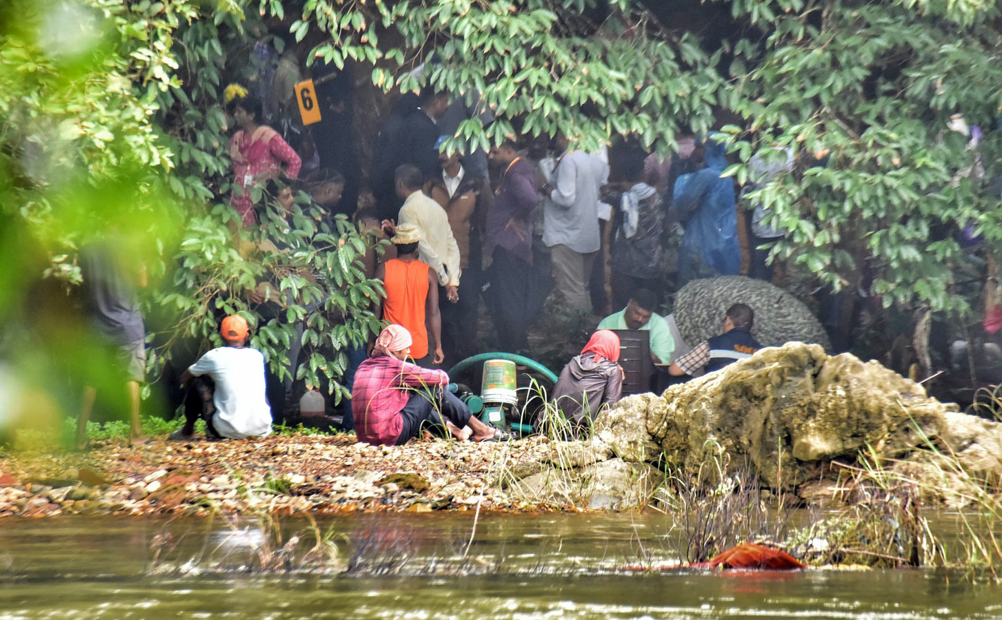 Dharmasthala: HC Seeks Govt Investigation Report.webp