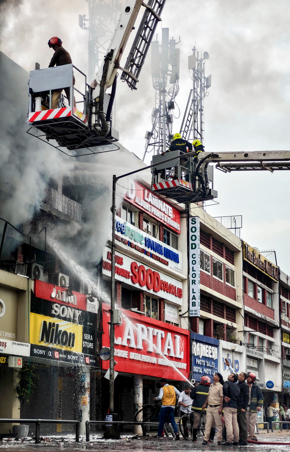 Fire Engulfs Sector 22 Market - Chemical Presence Intensifies.webp
