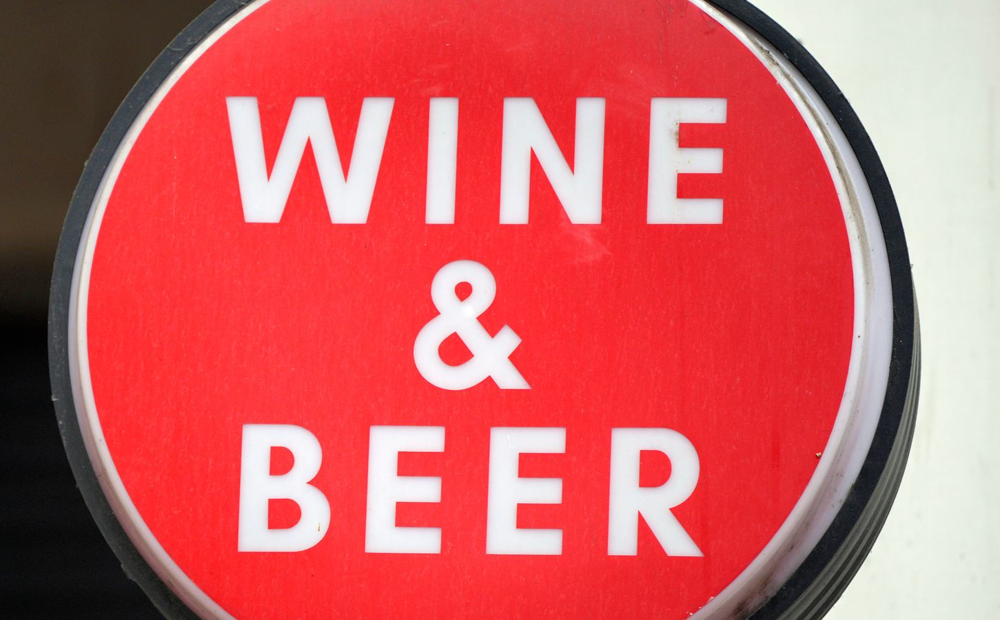 Excise Policy Extension: Retail Licenses to Continue.webp