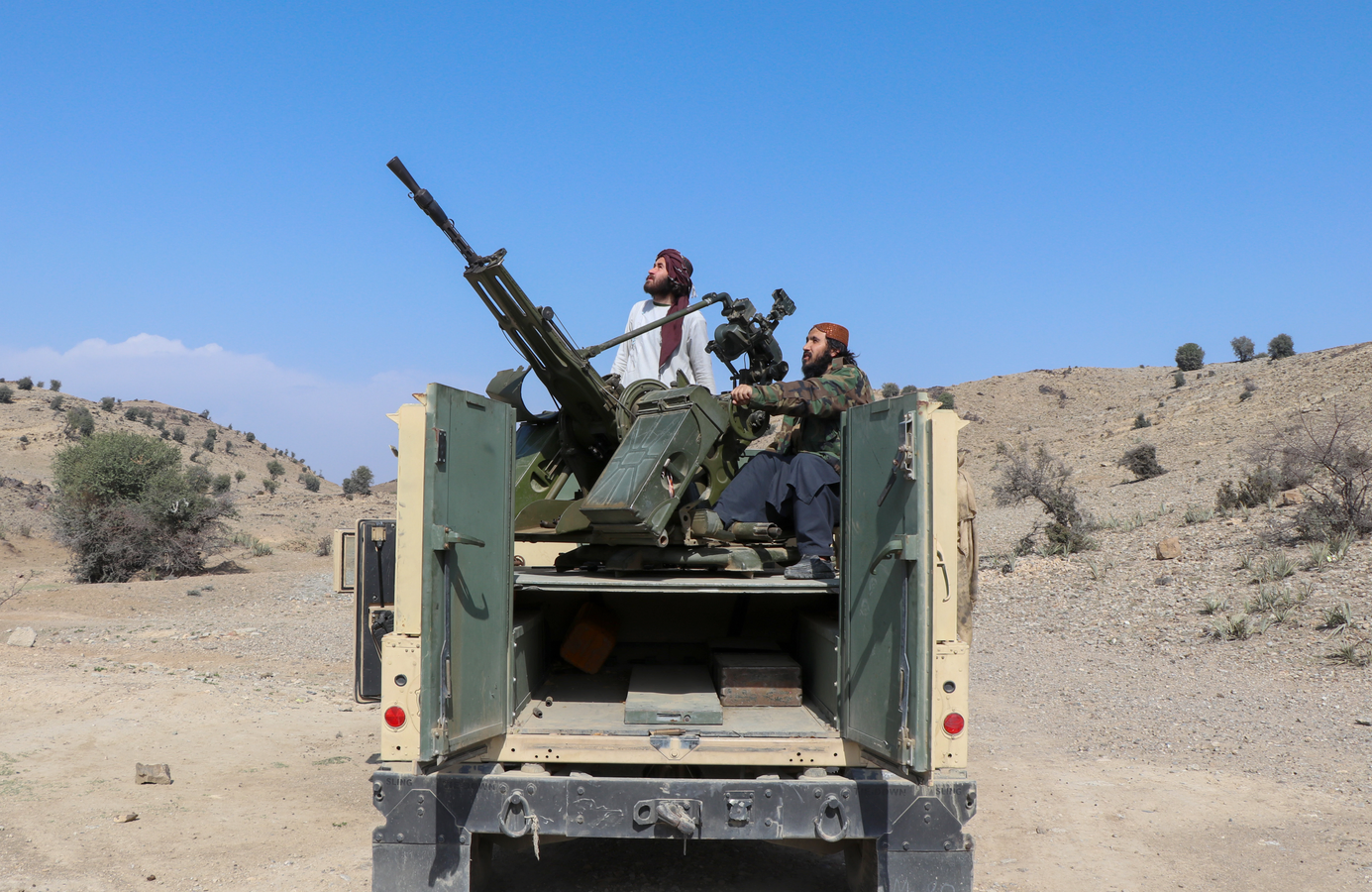 Escalating Crisis: Trade and Humanitarian Impacts in Afghanistan and Pakistan.webp