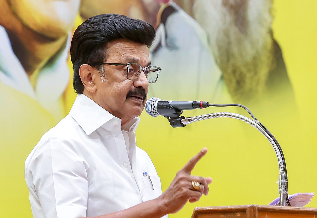 CM Stalin: People Will Choose Development Amid Controversy.webp