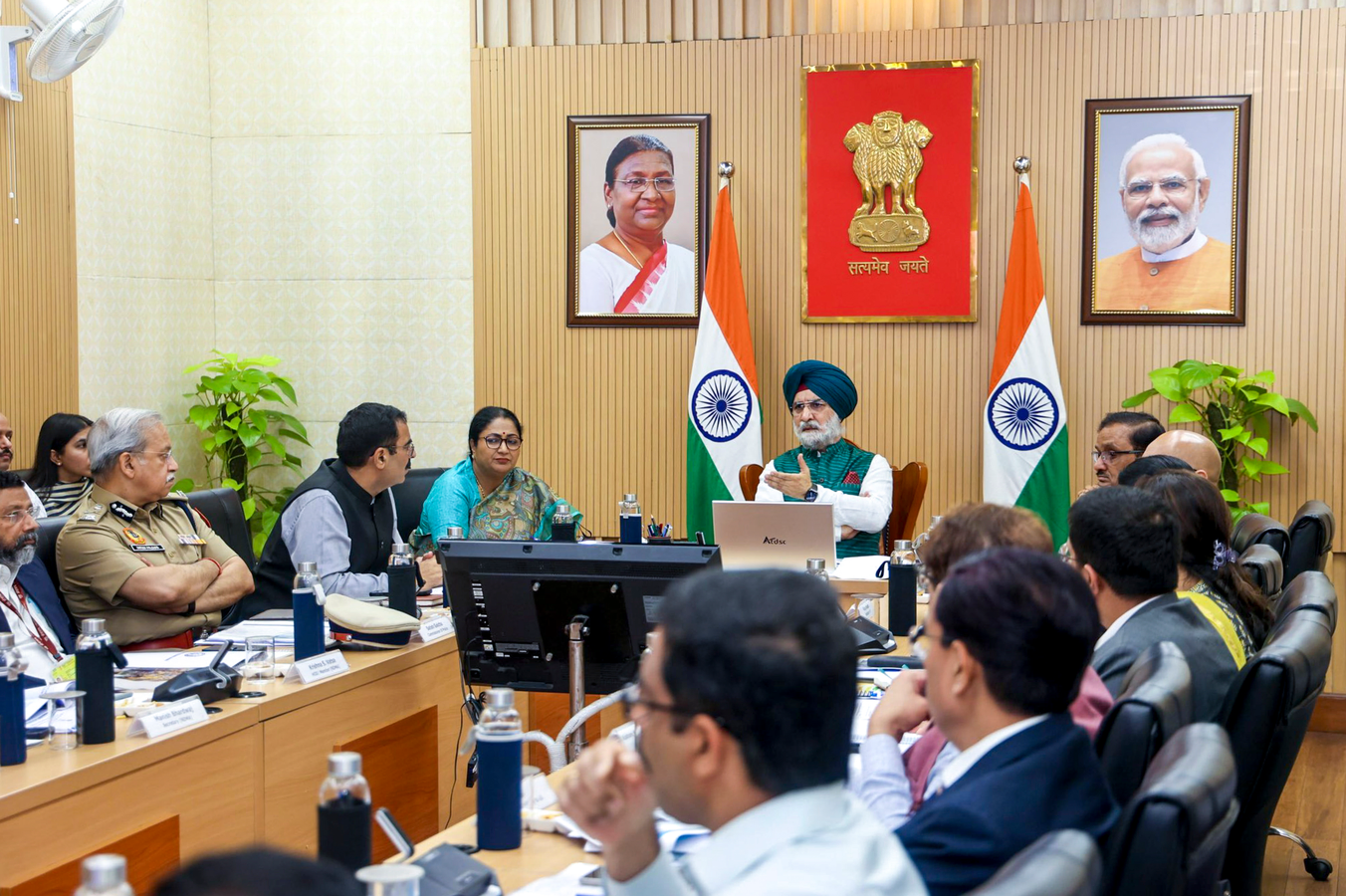 Delhi DDMA Approves Flood Plan, EOC Amid Safety Concerns.webp