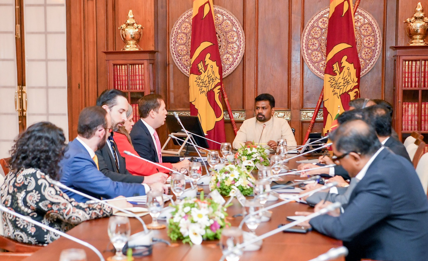 Sri Lanka President Discusses Middle East with US Representative