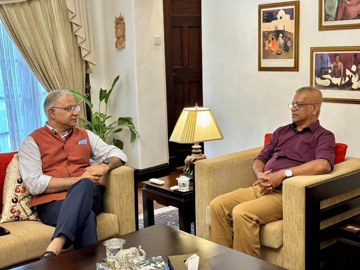 India and Sri Lanka Explore Tech Solutions for Farmers' Income.webp