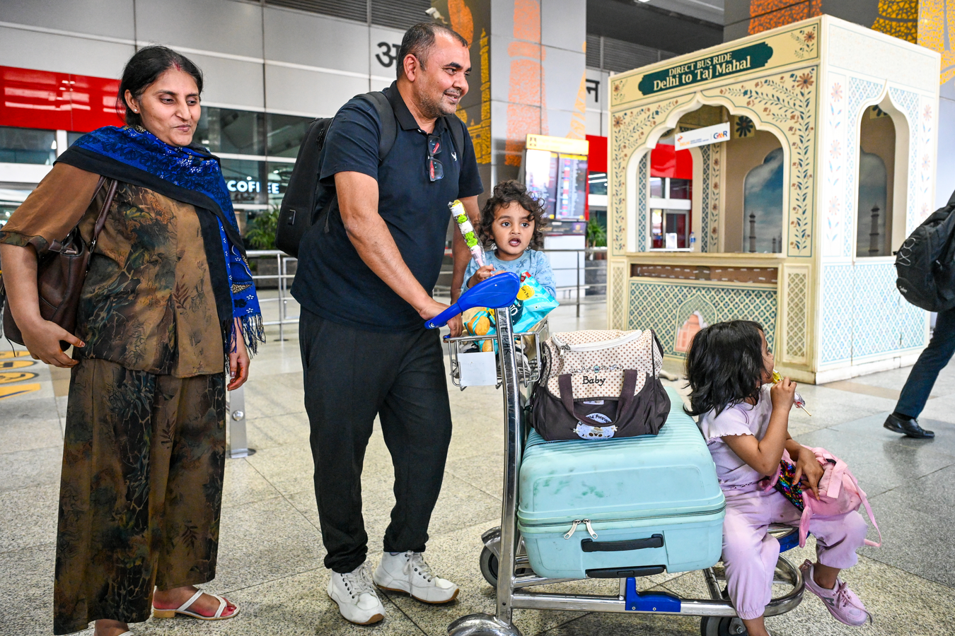 Iranian Crisis: Indians Seek Passage Through Armenia & Azerbaijan.webp