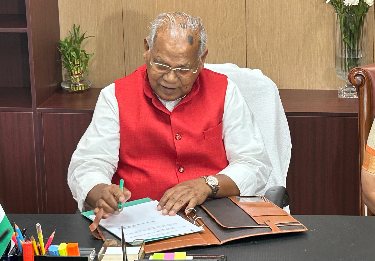 Manjhi Suggests Choudhary as Potential Bihar CM.webp Manjhi Suggests Choudhary as Potential Bihar CM.webp