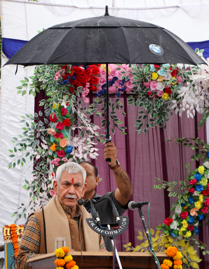 Navreh Celebrations: J-K LG Emphasizes Tradition and Progress.webp