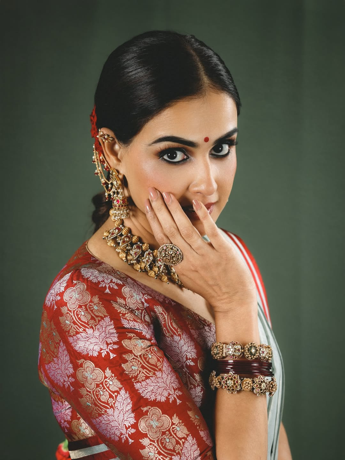 Genelia Shares South Indian Song, Highlights Lasting Feelings.webp