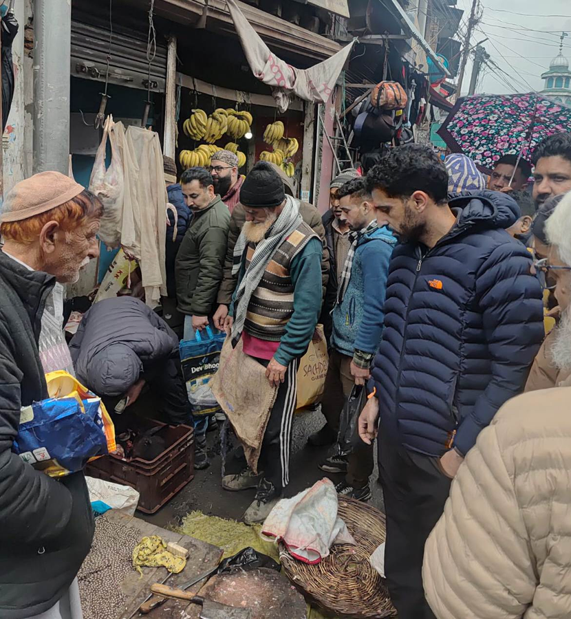 Ensuring Fair Trade Ahead of Eid-ul-Fitr in Bhaderwah.webp