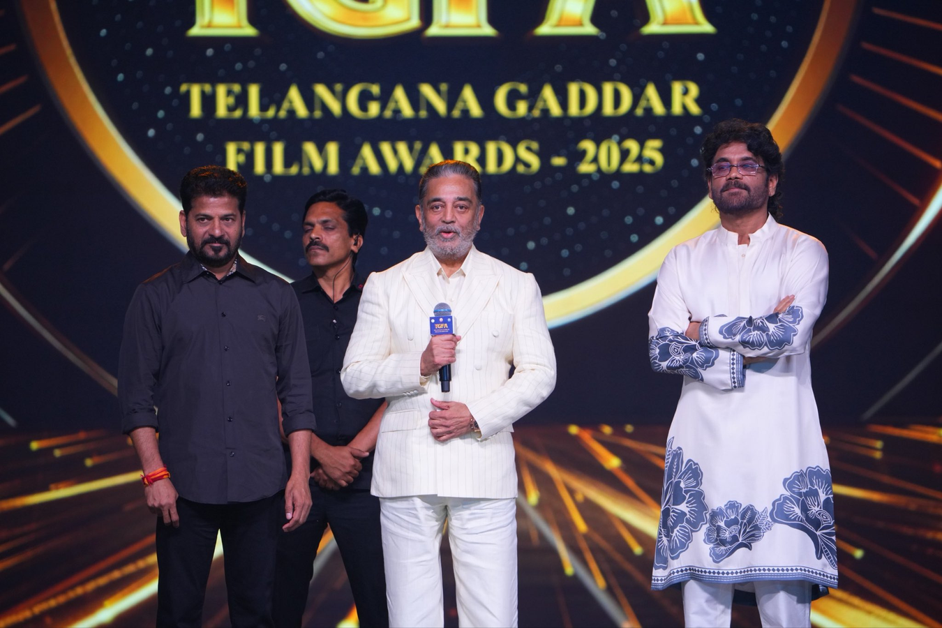 Haasan Accepts Paidi Jairaj Award, Praises Telangana Revival.webp