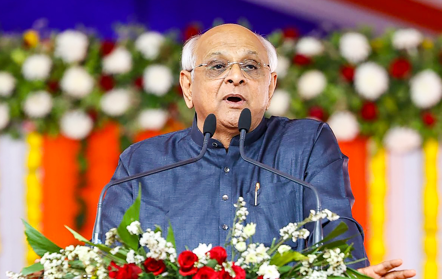 Gujarat's Economic Expansion: Key Indicators and Targets.webp