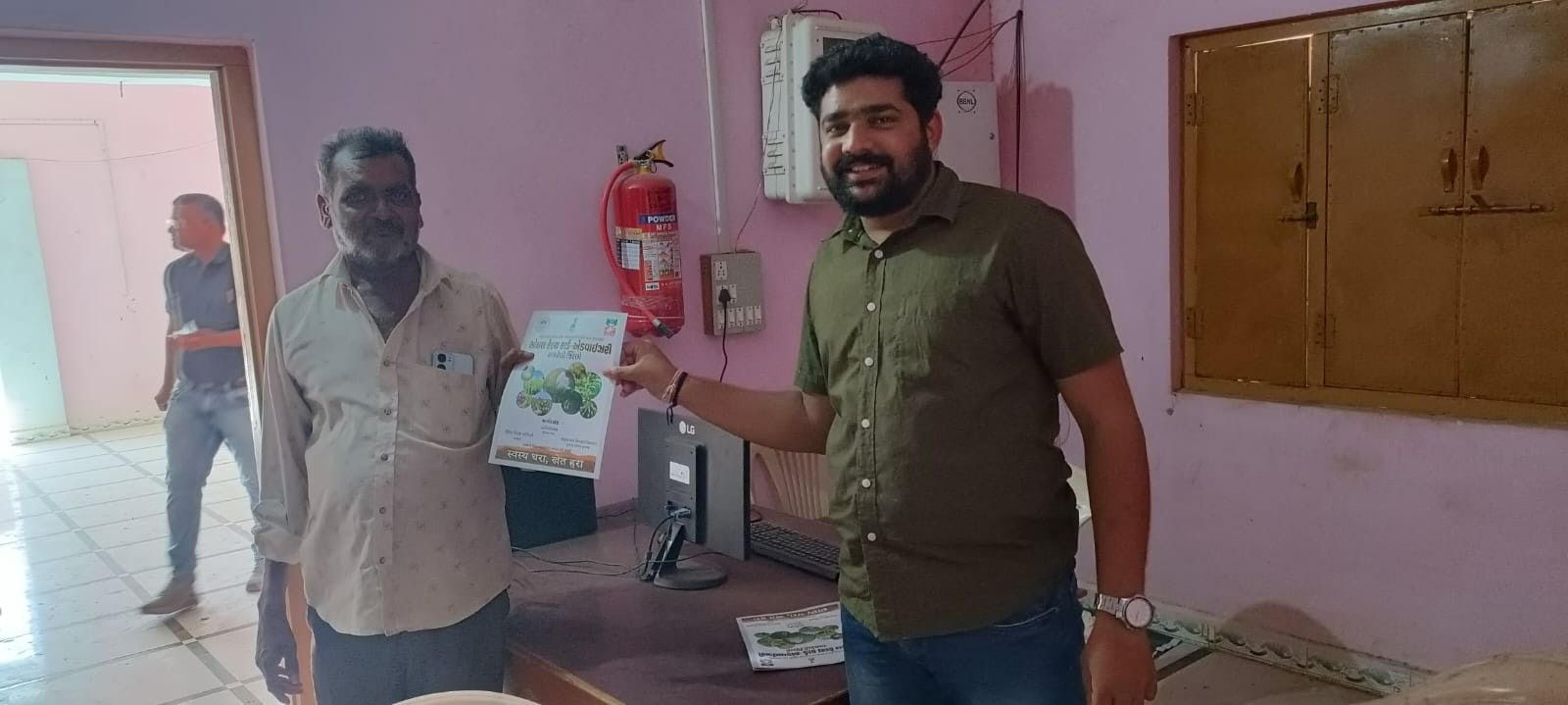 Soil Testing Initiative Enhances Farmer Incomes in Gujarat.webp