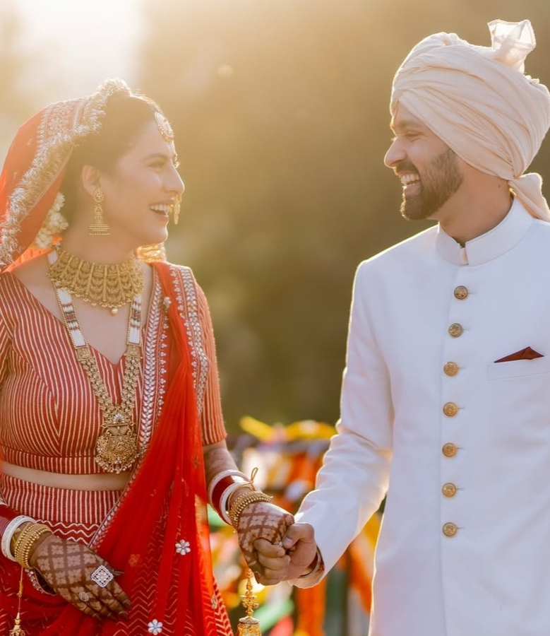 Couple's Journey: Vikrant Massey and Sheetal Thakur Share Sweet Memories.webp