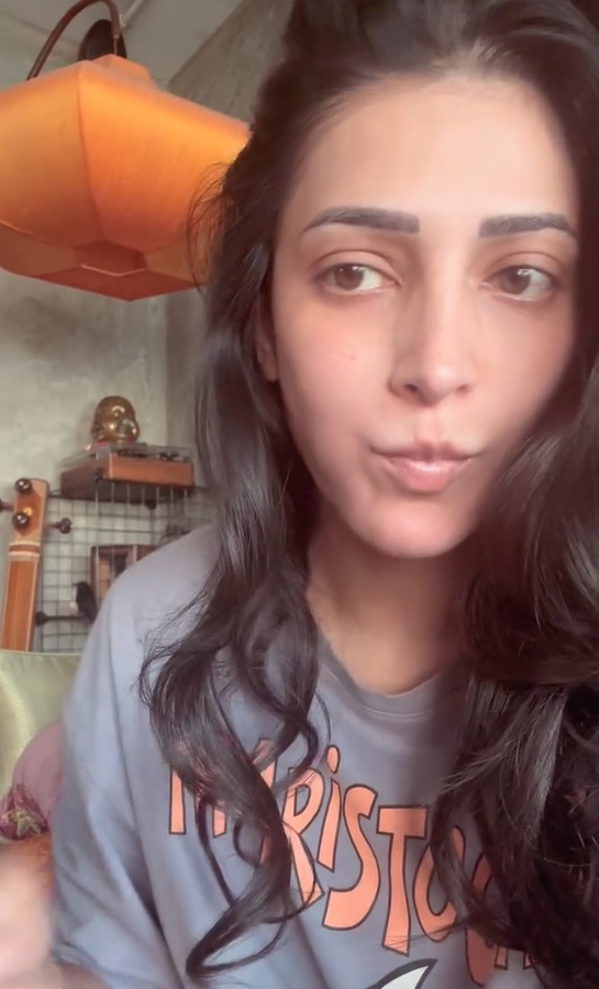 Shruti Haasan Shares a Simple Snack Recipe.webp