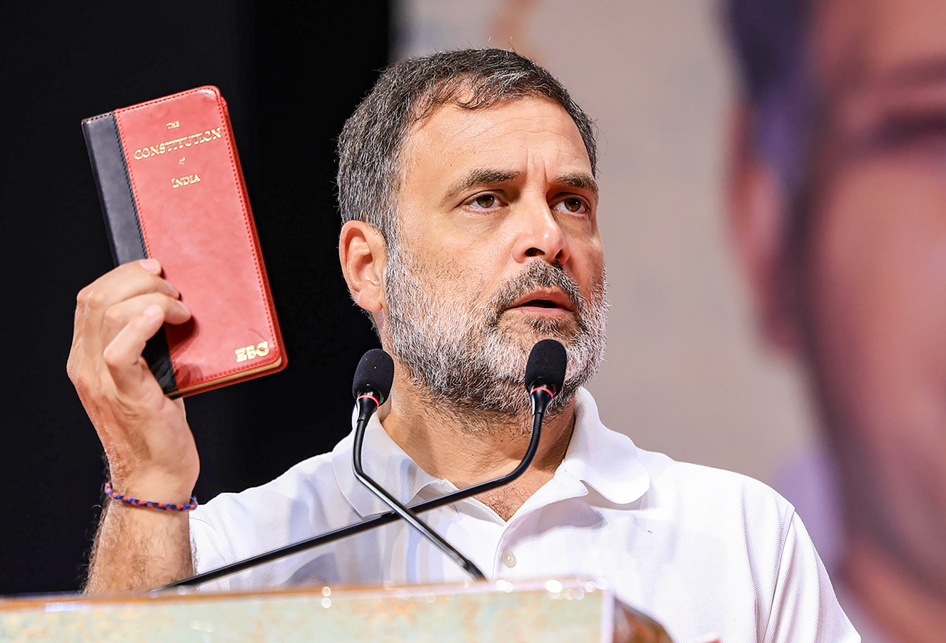 Gandhi Highlights People's Desire for Change in Kerala.webp