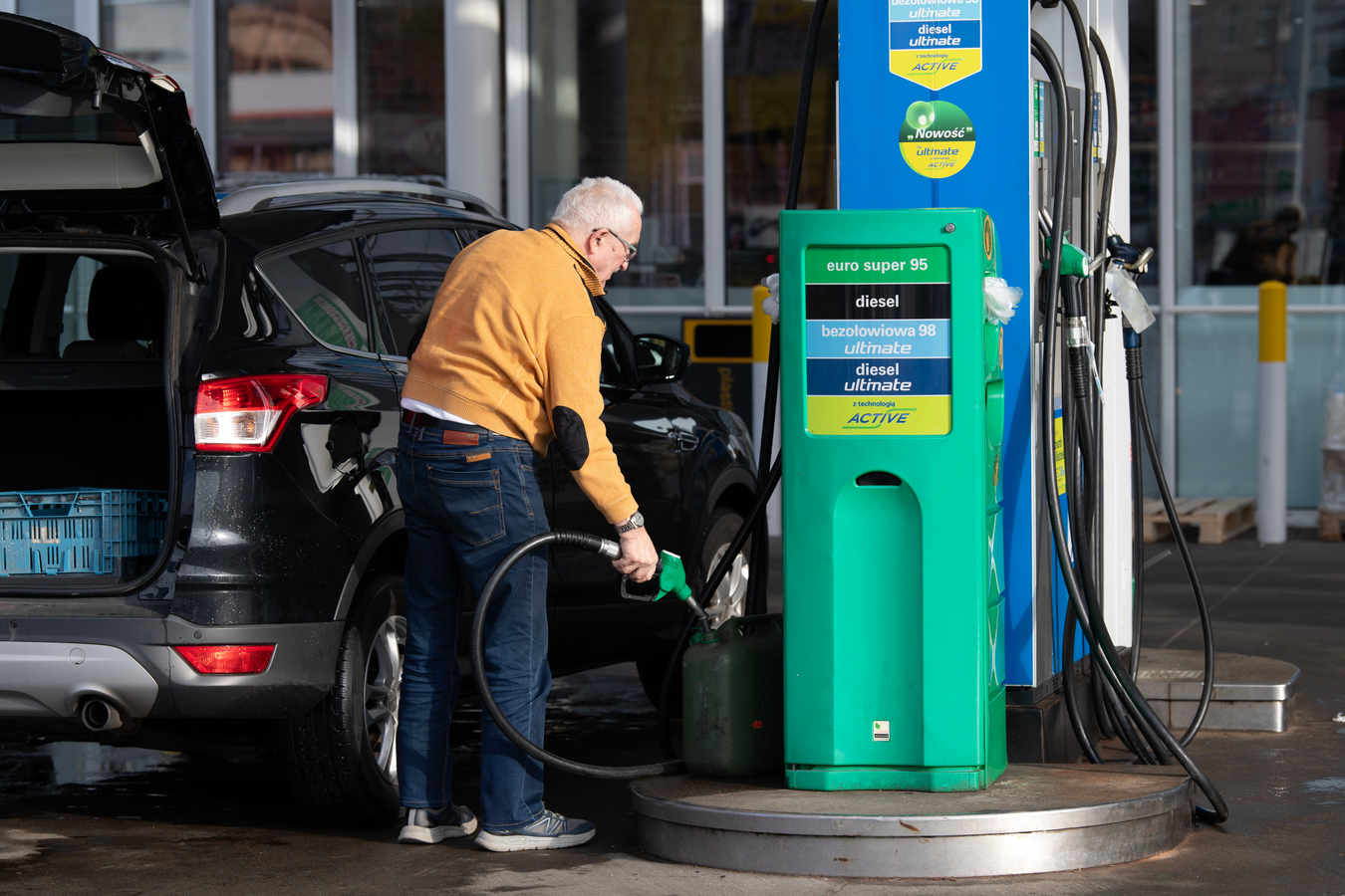 Global Efforts to Shield Consumers from Energy Costs.webp