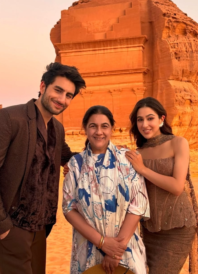 Sara Ali Khan and Palak Tiwari Outing Amid Orry Controversy.webp