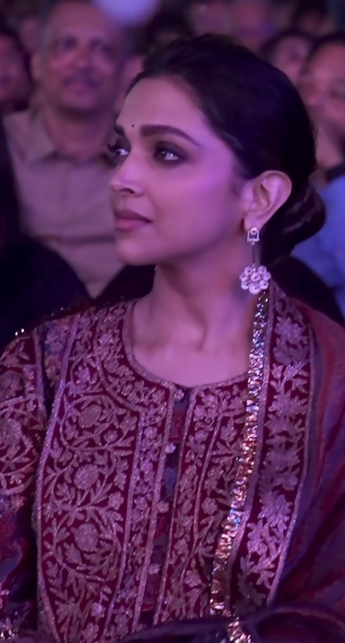 Deepika's Day Out with Mother-in-Law and Sister.webp Deepika's Day Out with Mother-in-Law and Sister.webp