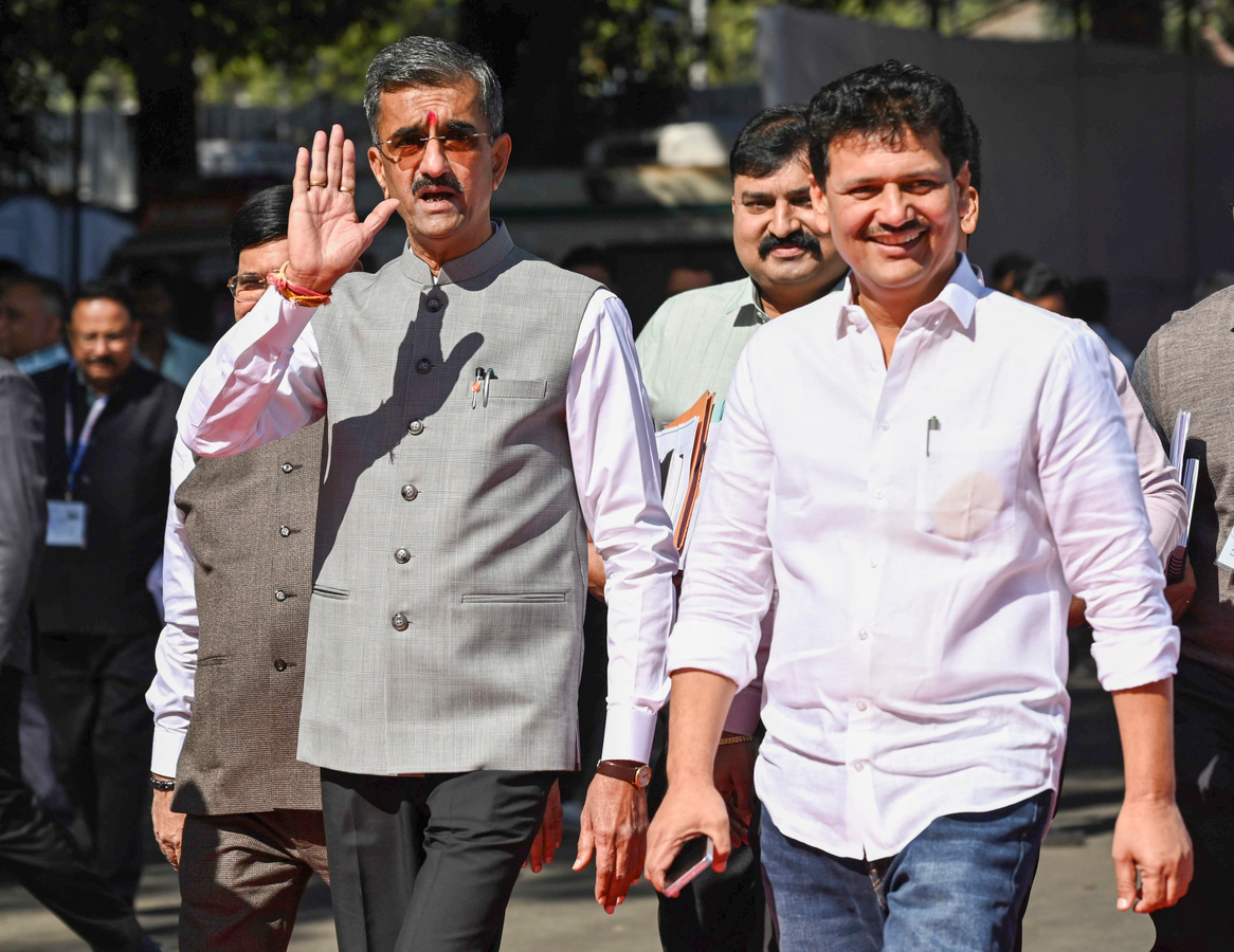 Satara ZP Election Controversy: Minister Accuses BJP of Undemocratic Tactics