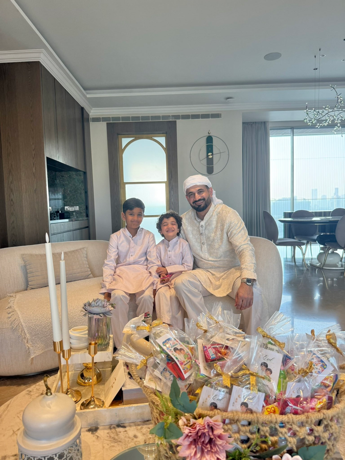 Tendulkar, Pathans, & Cricket Stars Extend Eid Greetings.webp Tendulkar, Pathans, & Cricket Stars Extend Eid Greetings.webp