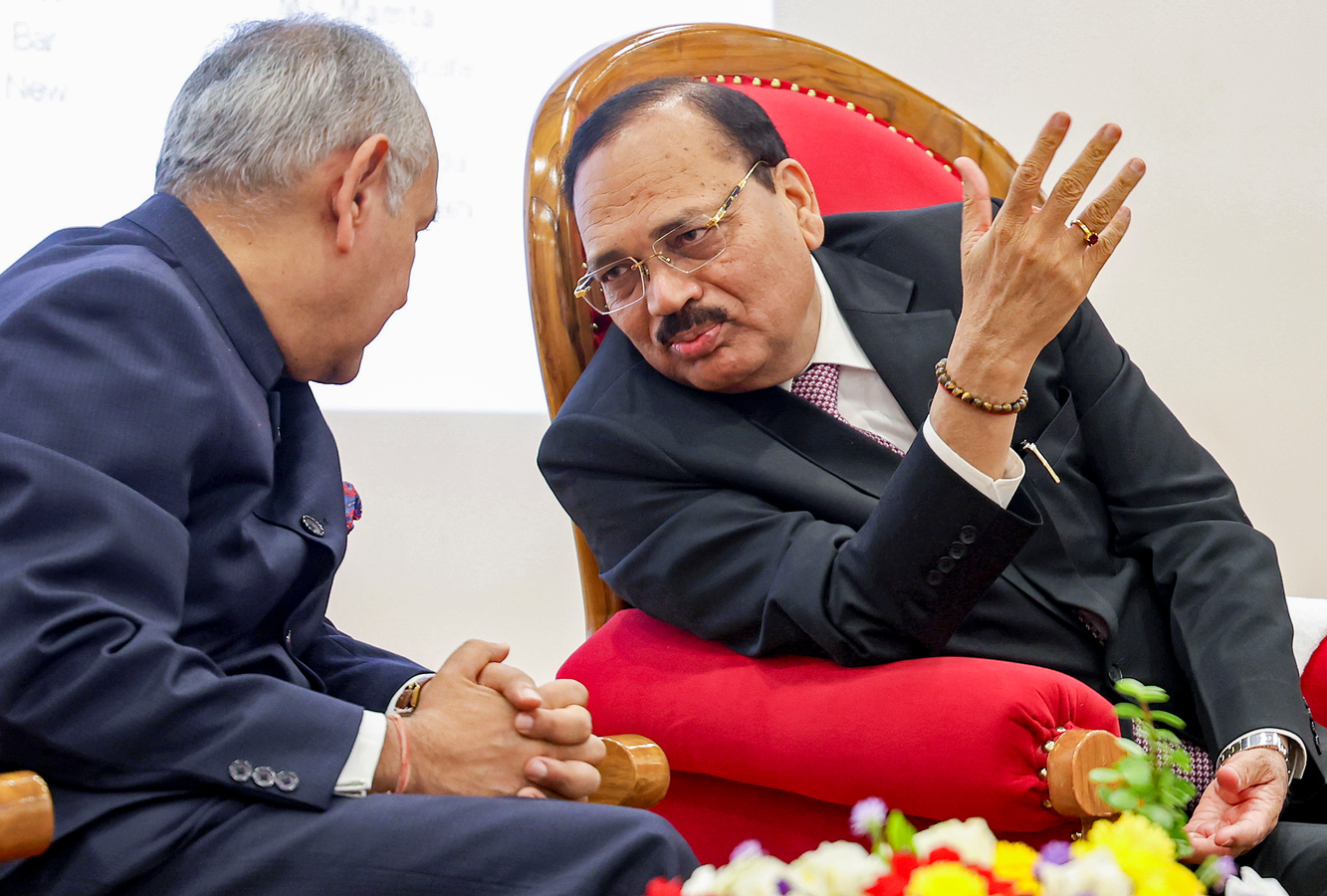 Balancing AI and Human Judgment in the Justice System